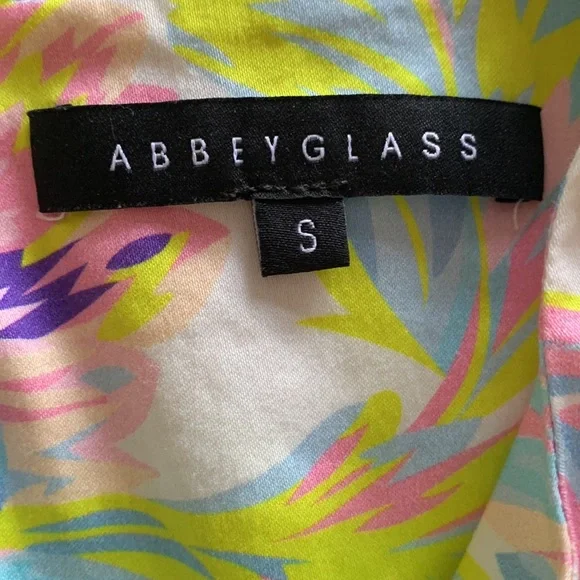 Abbey Glass front tie top size S - Picture 12 of 14